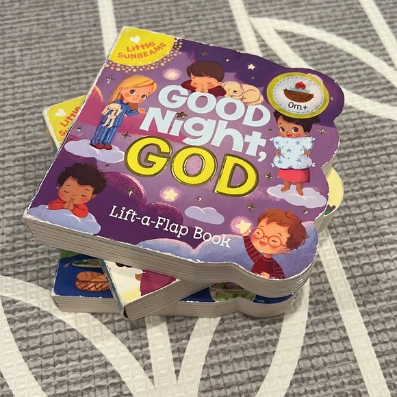 3 children’s book - Picture 2 of 3